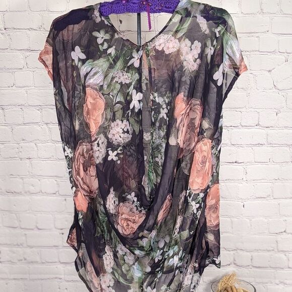 Love21 Sheer Floral Open Back Flowy Blouse - Picture 2 of 8